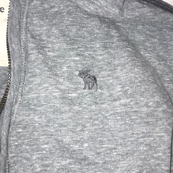 Grey junior size small “muscle jacket” super thin - Picture 3 of 3